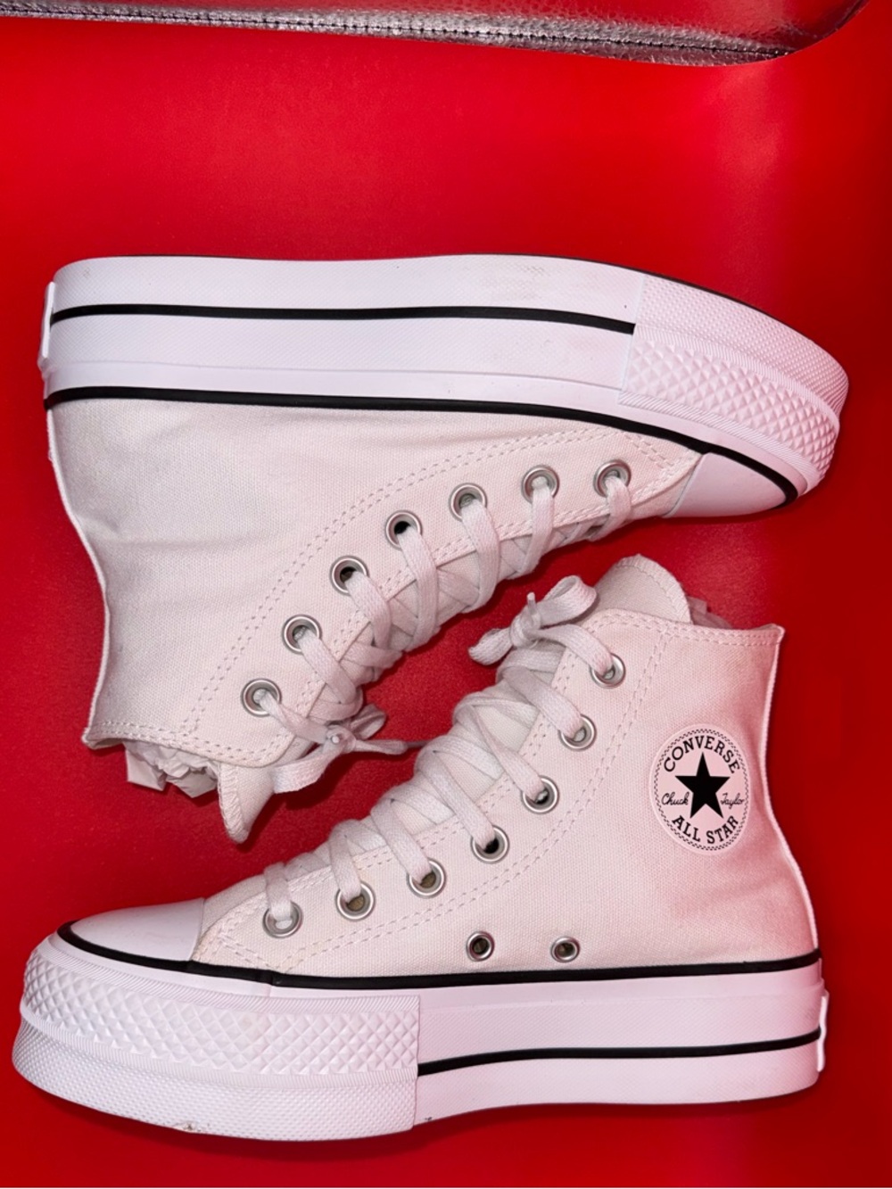 Converse Platform High Tops White Move Sneakers Women’s 5 Worn Once